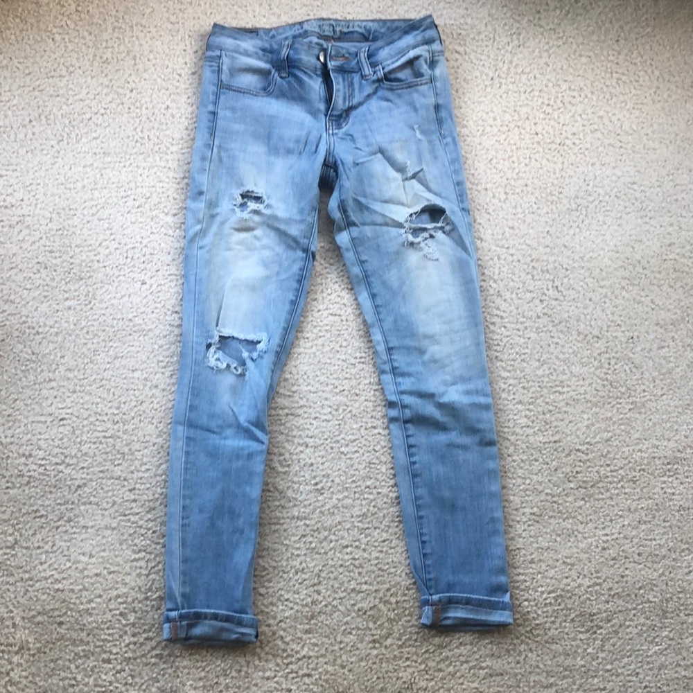 American Eagle light wash jeans